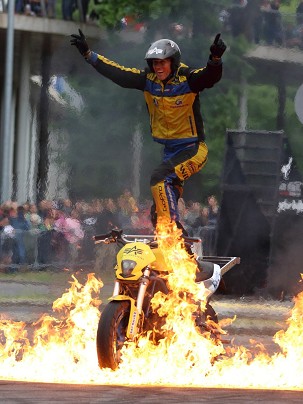 Tűzben Motorral fotó